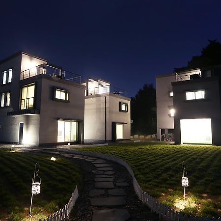 فيلا Muju House جانجنيونج المظهر الخارجي الصورة